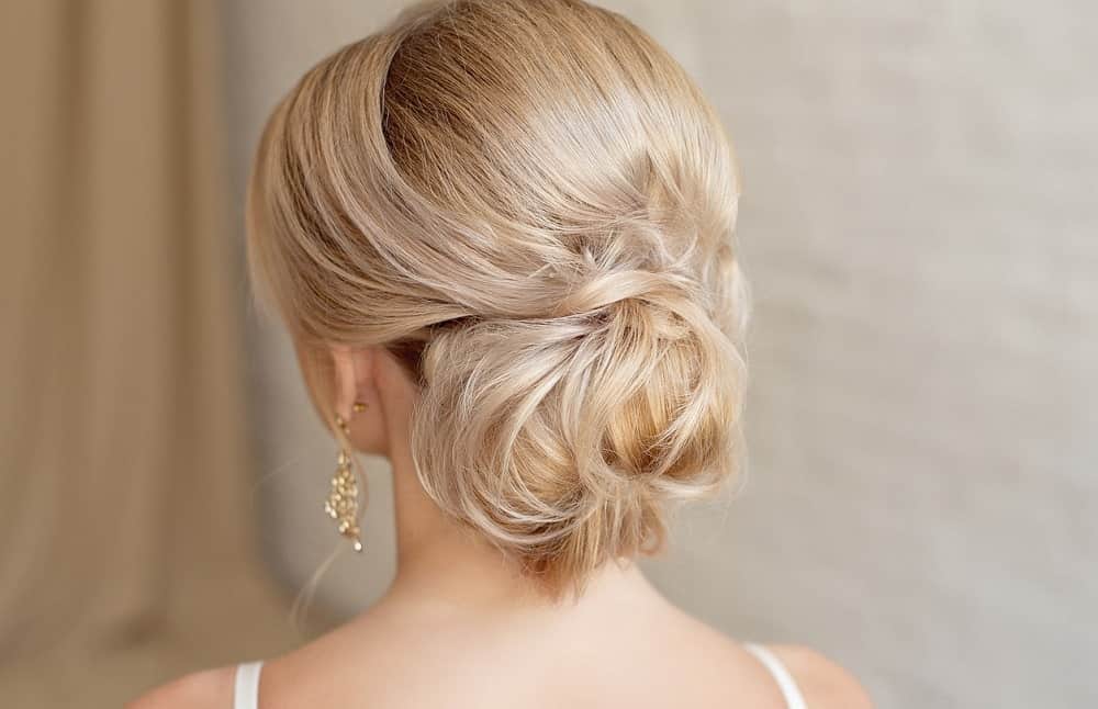 25 Hottest Low Messy Bun Hairstyles For 2024 4143