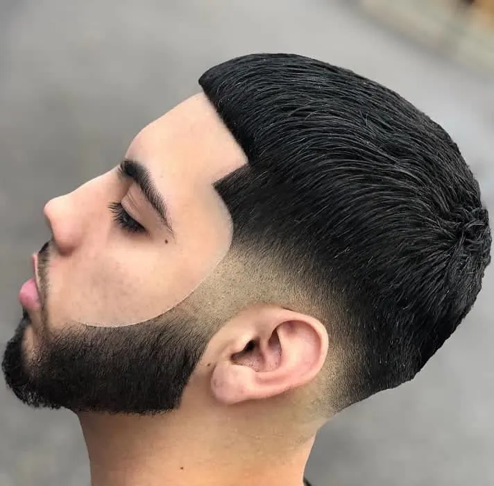 low skin fade hairstyle for men