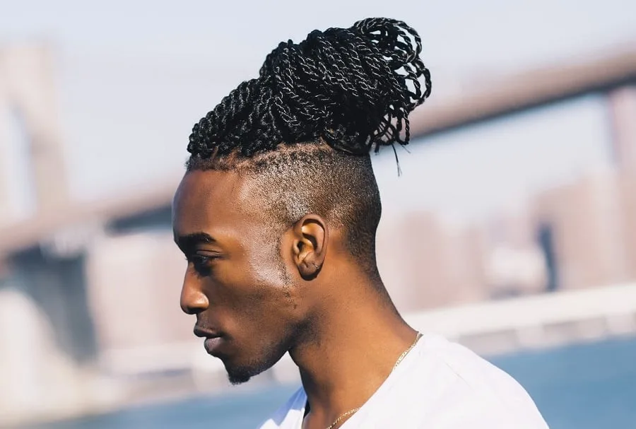 sandsynlighed Busk Svaghed 50 Incredible Man Bun Braids to Look Handsome in 2023