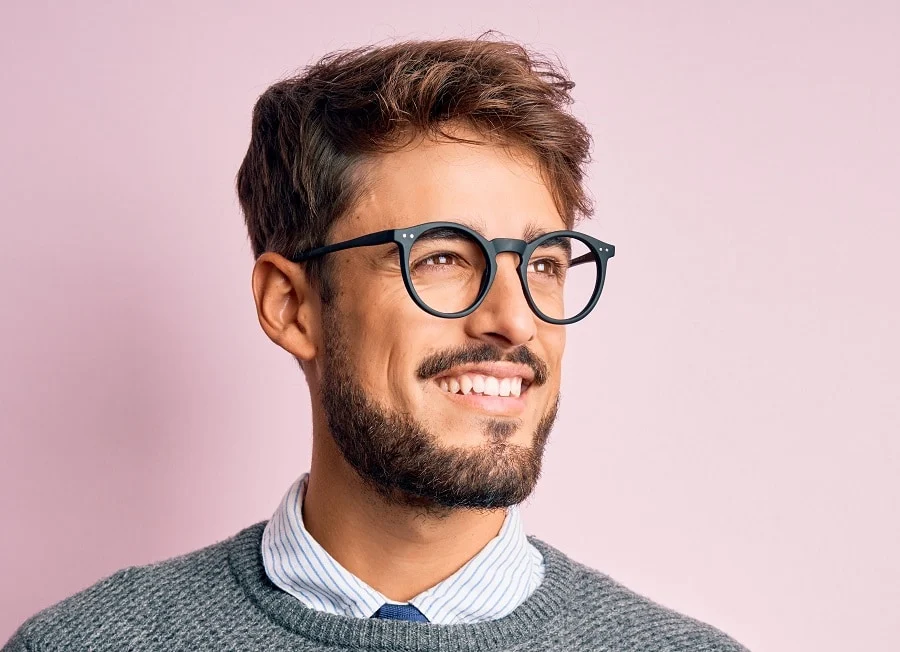 masculine pixie cut with glasses