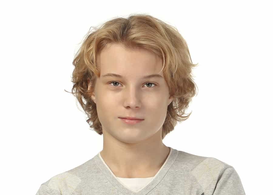 medium blonde hair for teen boys