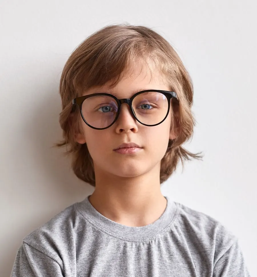 cool hairstyles for boys with glasses