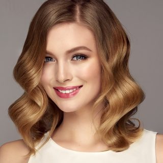 medium hairstyle for women with heart face