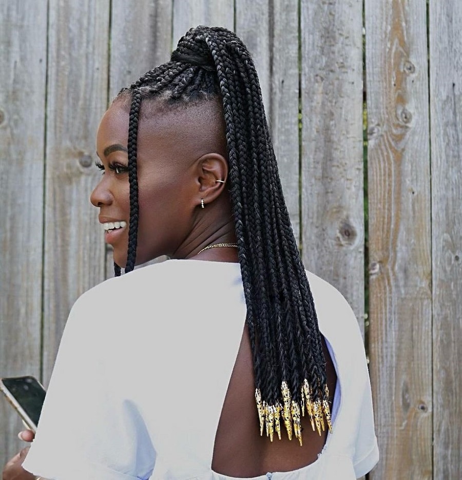Medium braided ponytail without knots with beads