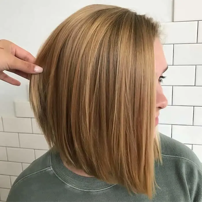 shoulder length layered bob