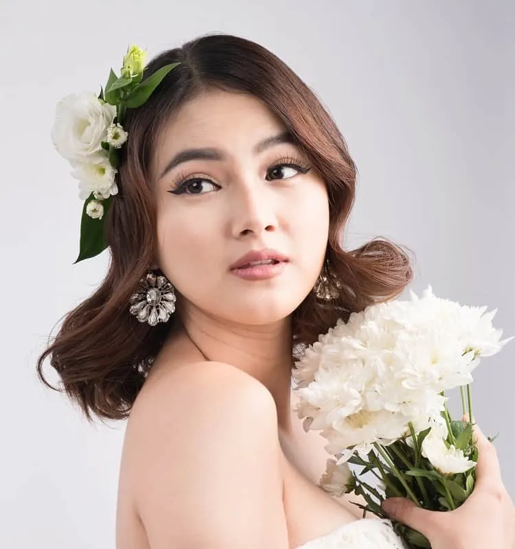 medium-length Wedding Hairstyle for Asian Women