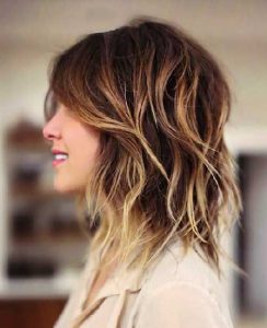55 Flawless Medium Hairstyles for Women with Thin Hair [2024 ]