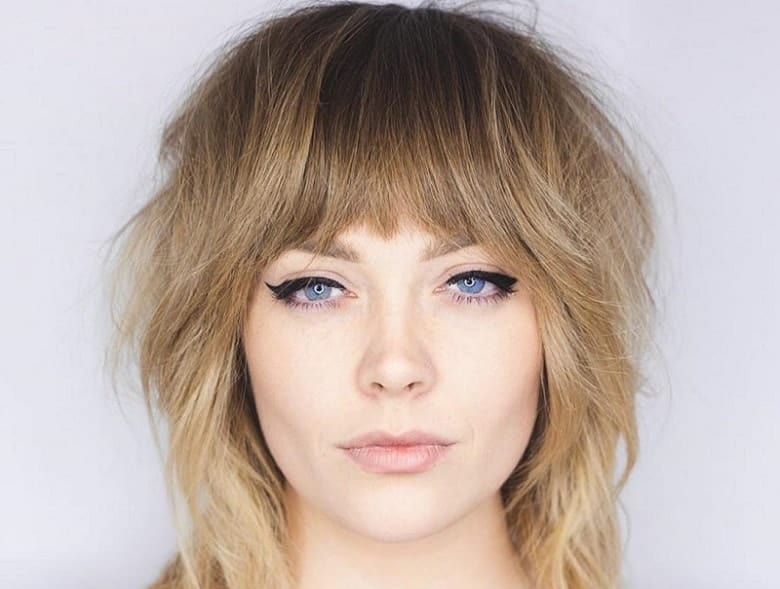 23 Medium Shag Hairstyles That You'll See Trending in 2021