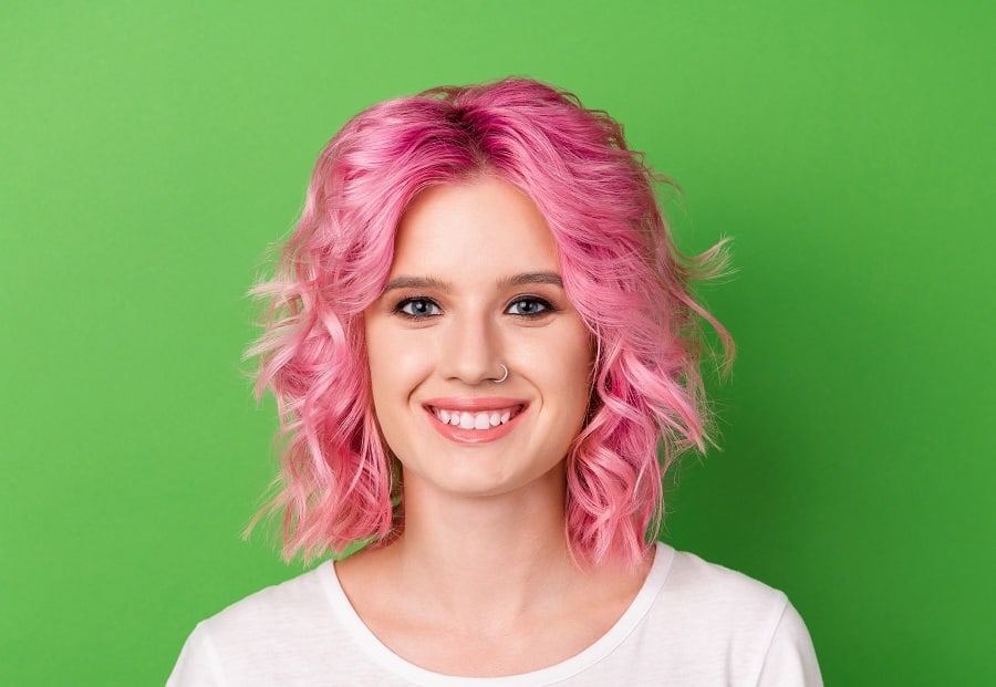 medium wavy pink hair