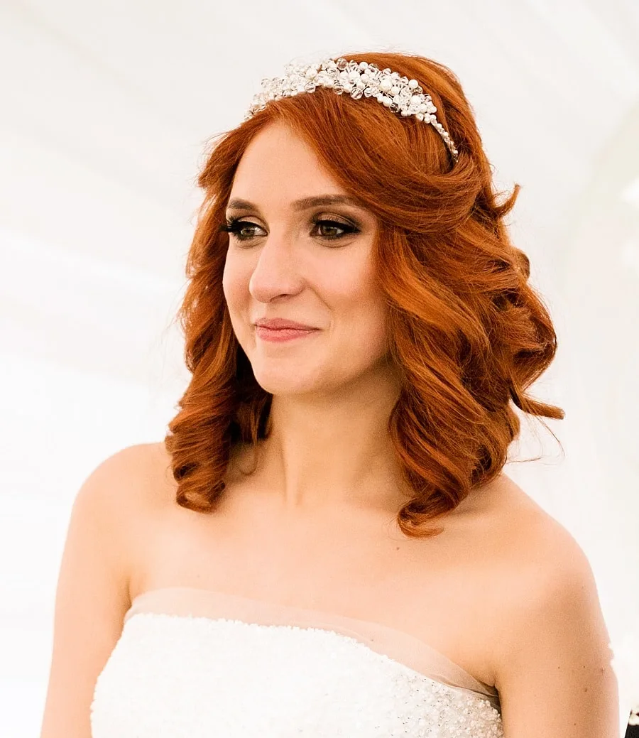 medium wedding hairstyle for redheads