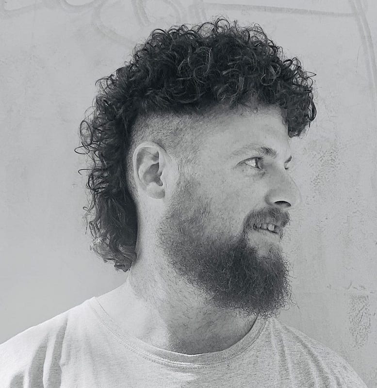 men's curly mullet with beard