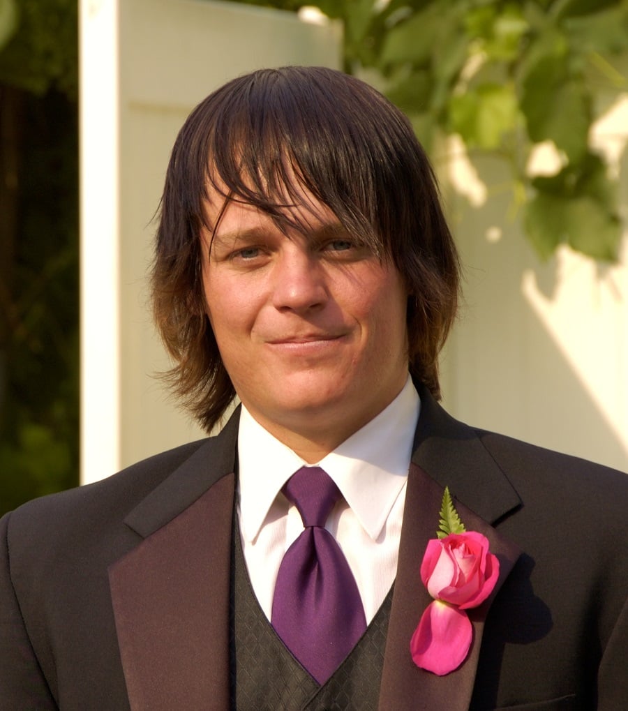 men's medium length hairstyle for wedding
