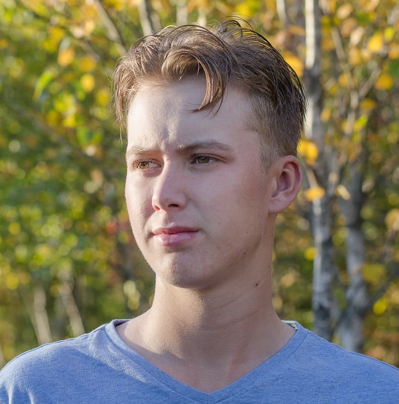 men's messy layered undercut