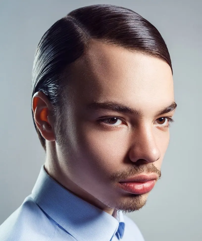 men's side part hairstyle