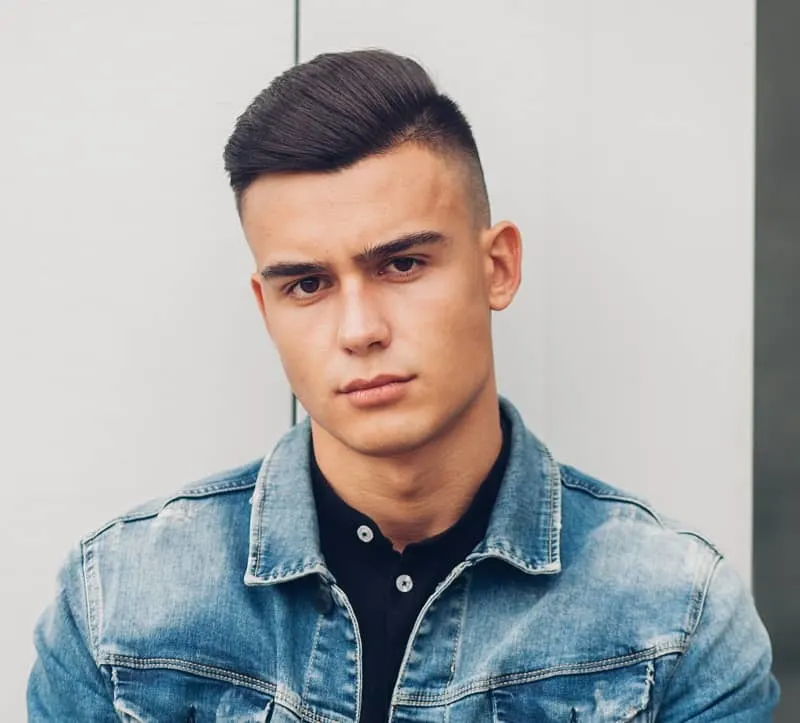 men's straight thick hairstyle