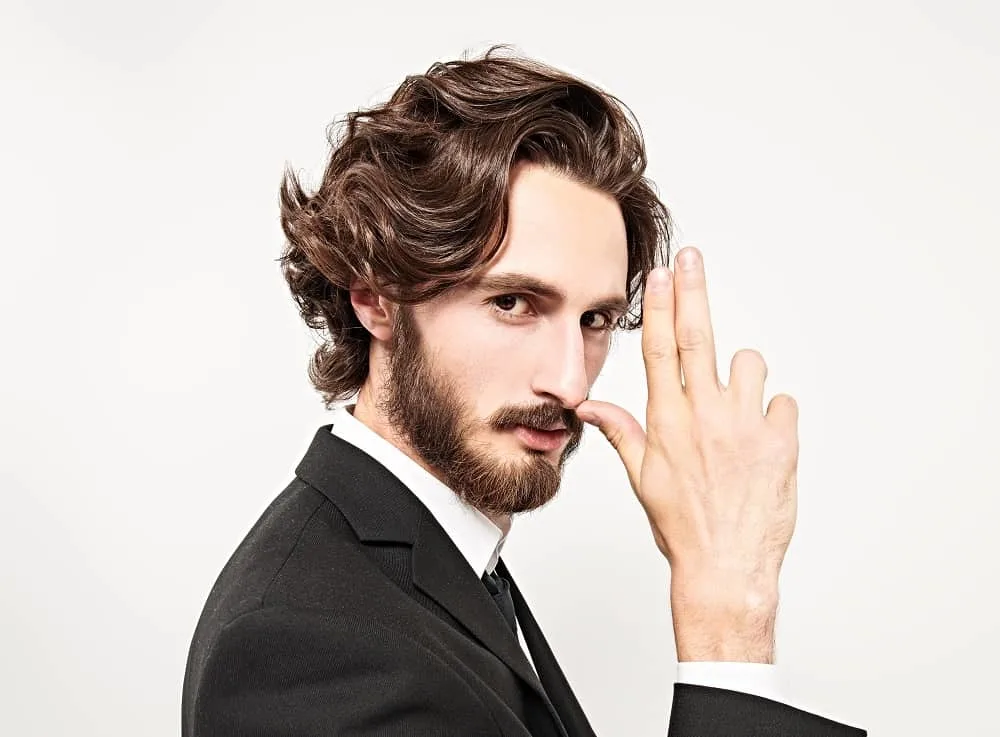 men's wavy hair with beard