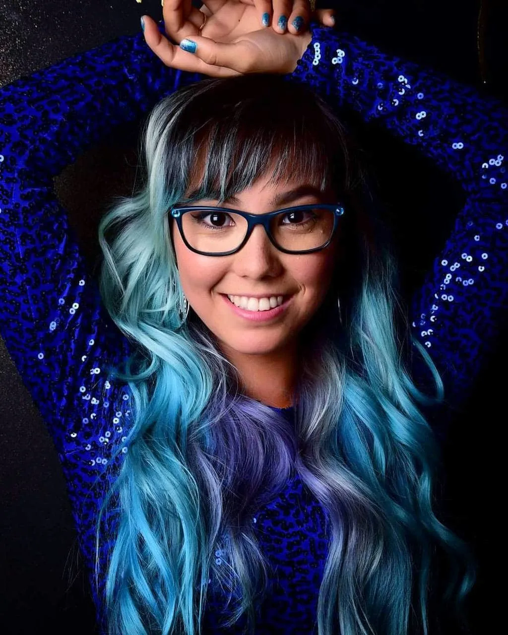 Soft Waves on Blue Ombre