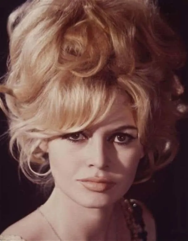 messy bardot bangs