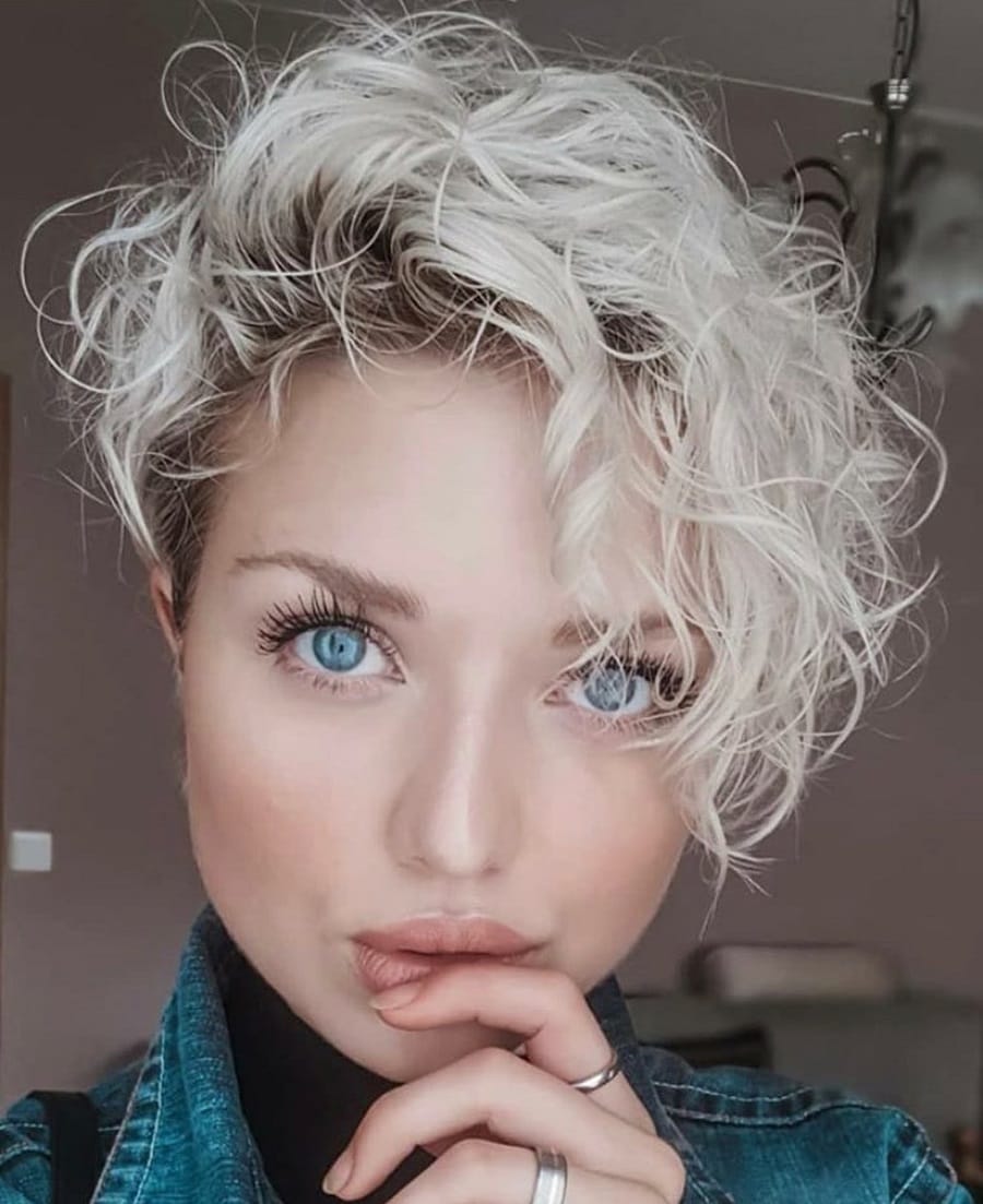 messy long pixie for thin hair