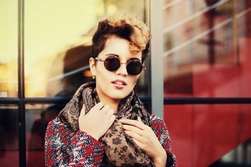 messy pixie cut for women