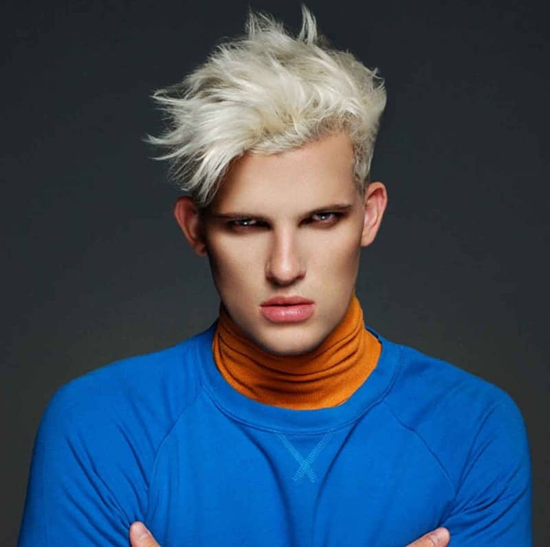 messy platinum blonde hairstyle for men