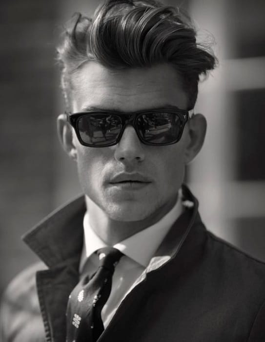 messy pompadour for wavy hair