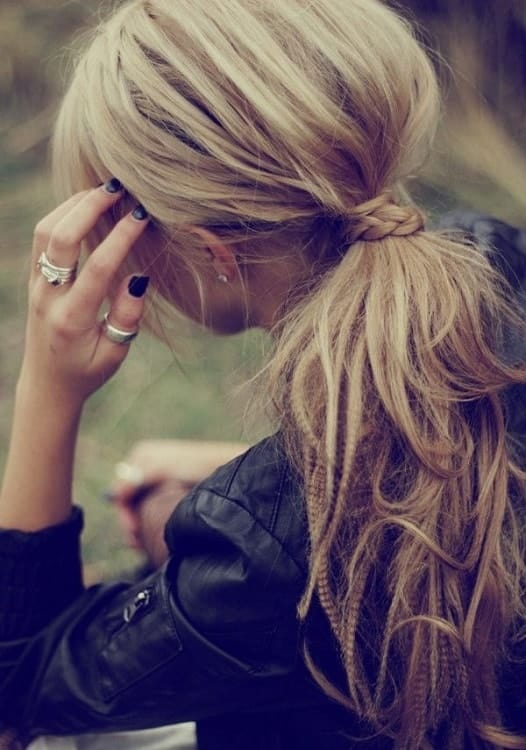 messy ponytail with twisted hair