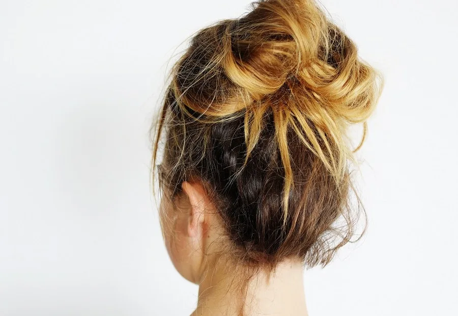 messy updo for greasy hair
