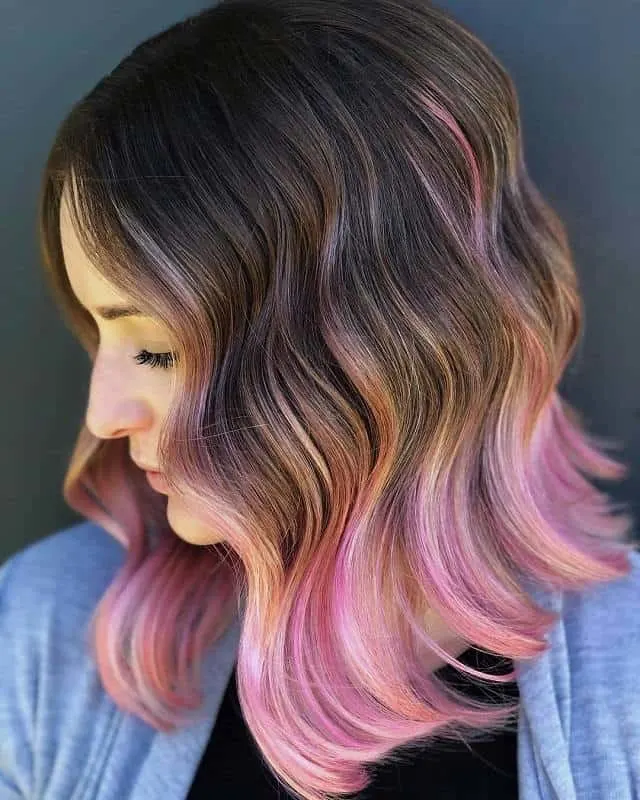 women with mid-length ombre