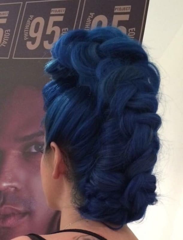 blue mohawk braids