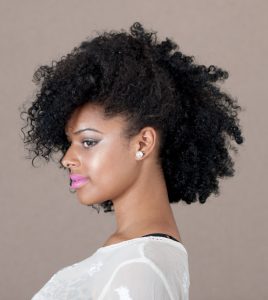 25 Best Hairstyles For Black Women With Oval Faces (2024 Guide)