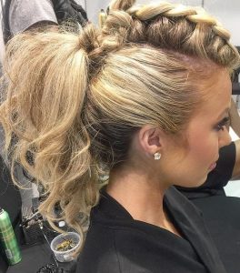 8 Peerless Mohawk Hairstyles for Blonde Women