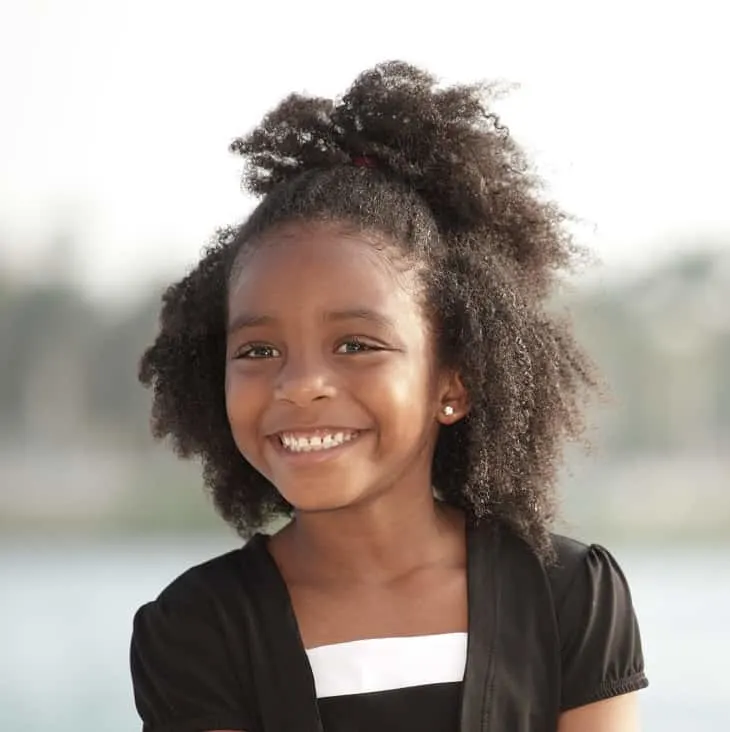 natural curly hairstyle for little girl