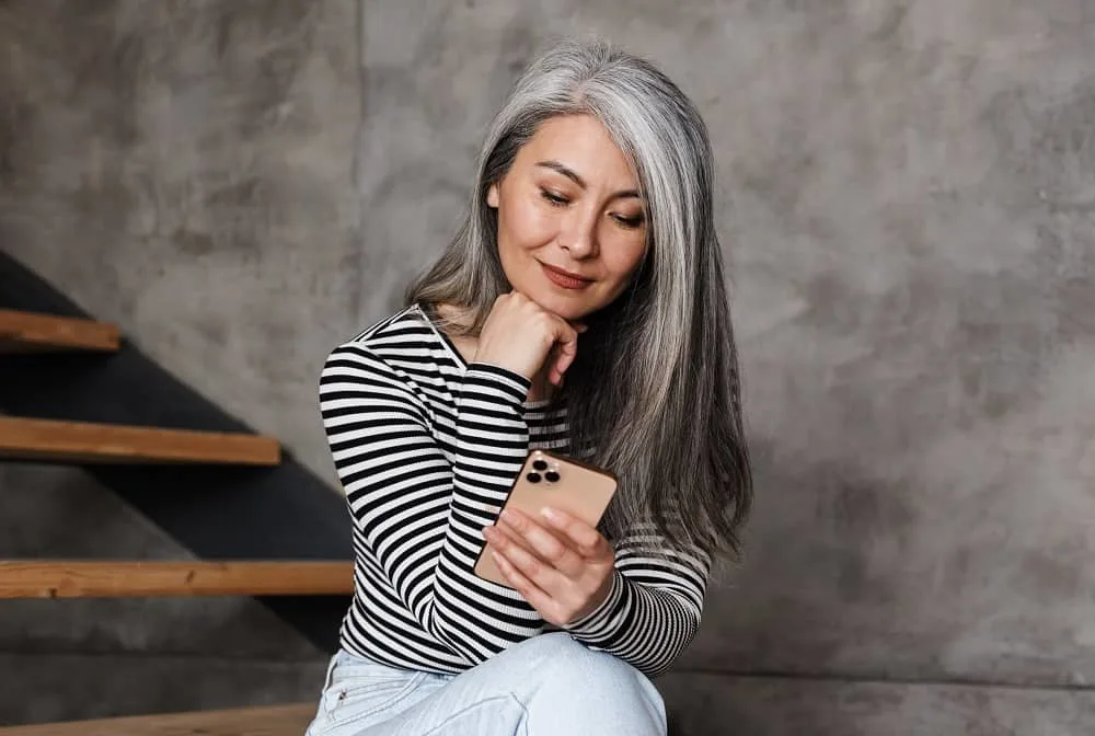 natural gray hair with highlights