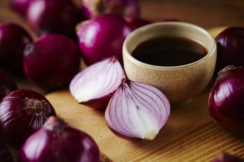 Is Onion Juice Really Good For Your Hair? – HairstyleCamp