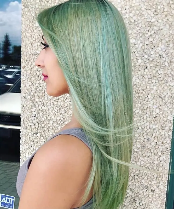 pastel seafoam green hair