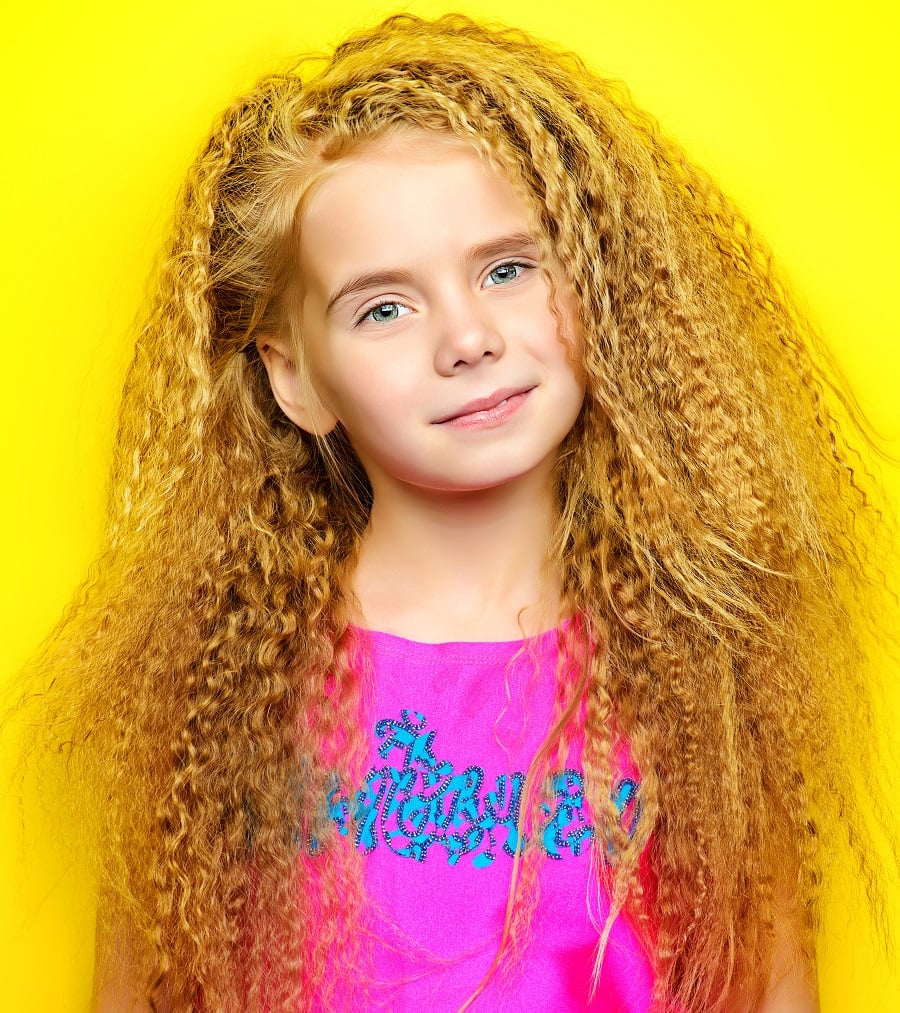 picture day hairstyle for frizzy curly hair