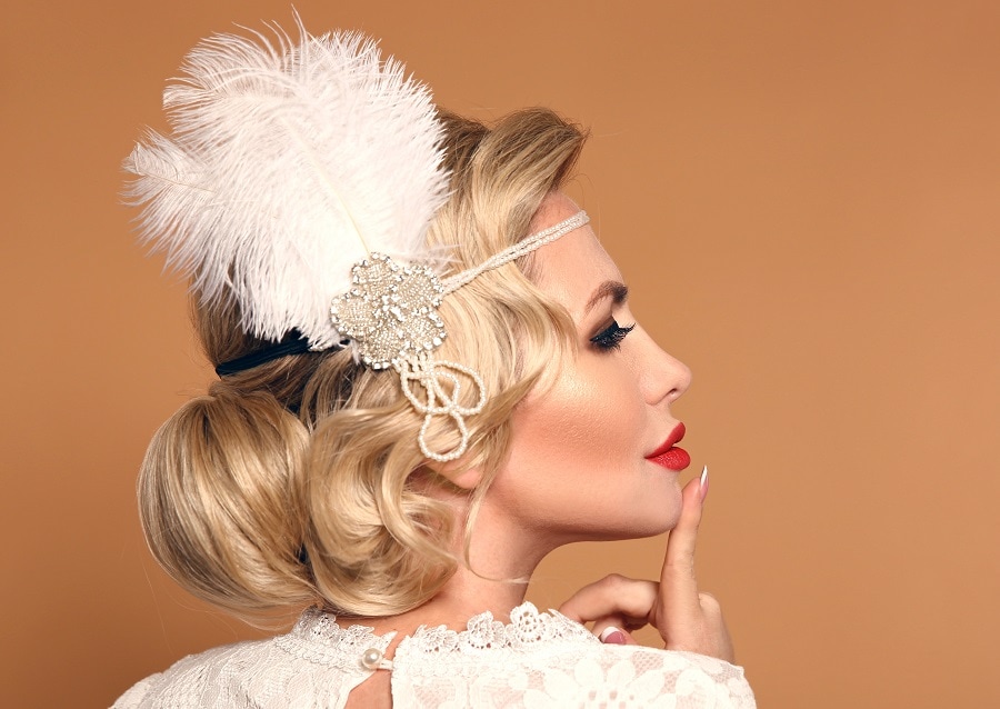 pin up wedding hairstyle with bun