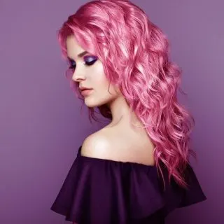 pink curly hairstyles for women