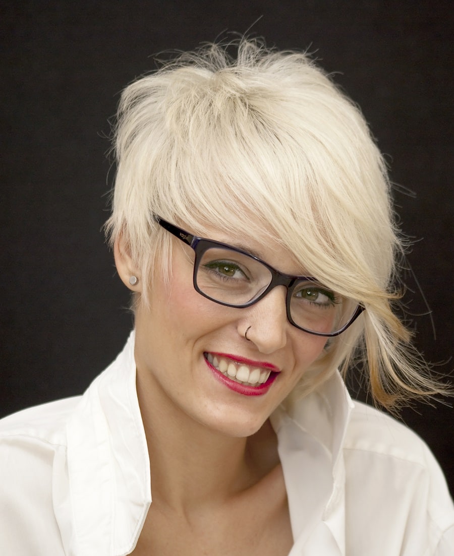 pixie bob for women with glasses
