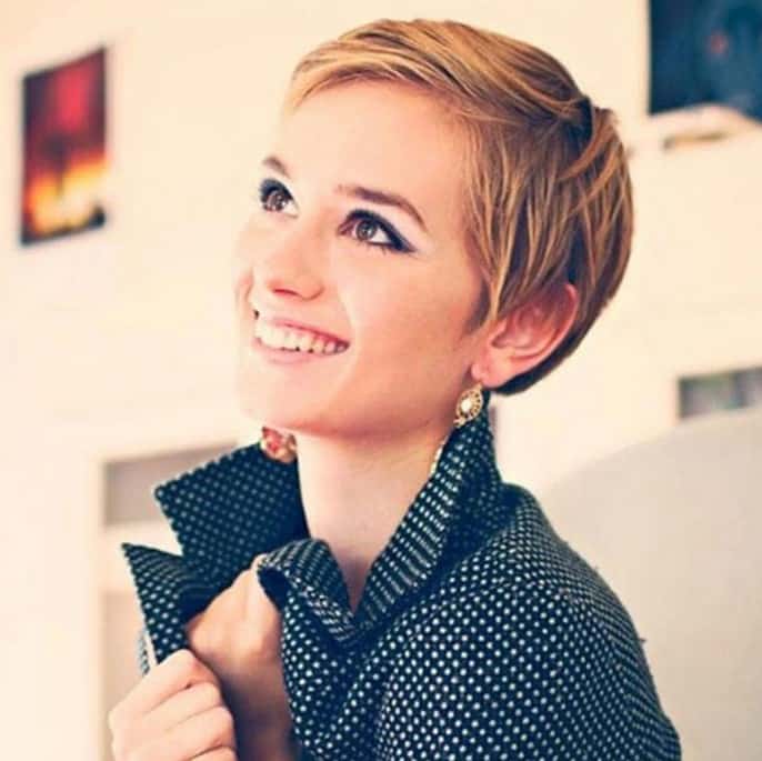 Sleek Pixie Cut for Round Face