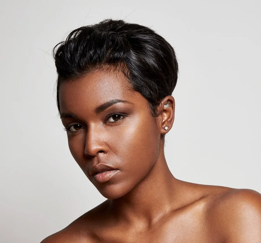 pixie cut for black women with oval faces