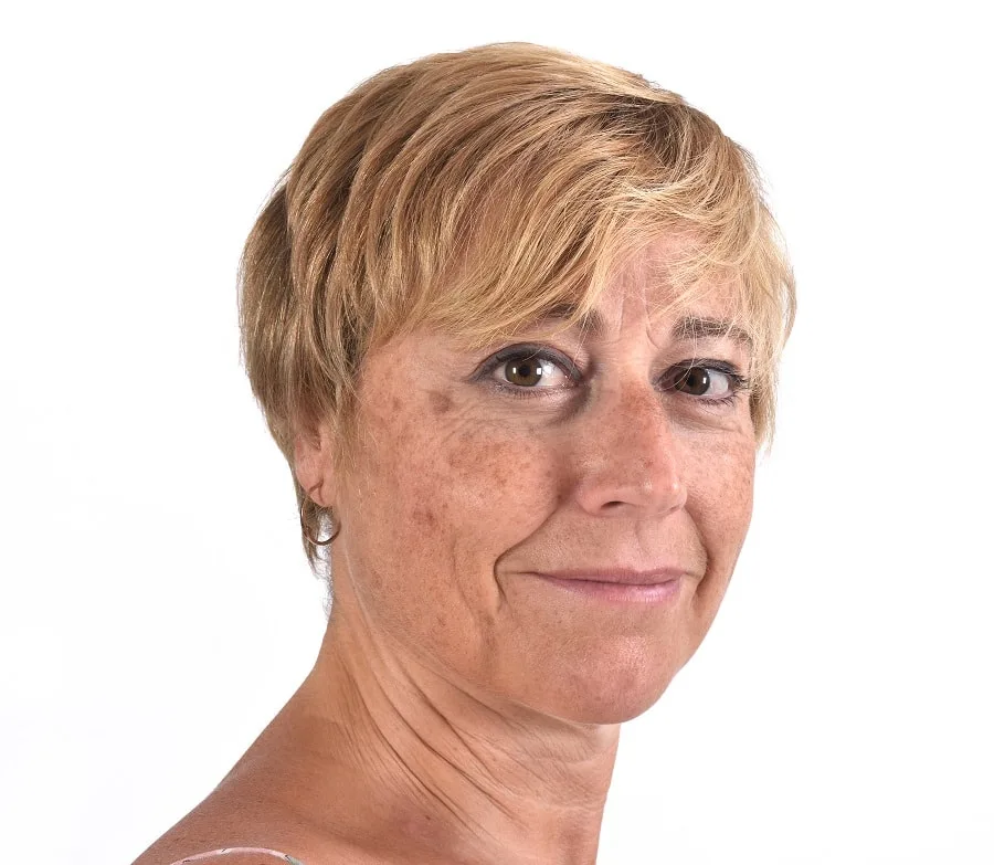 pixie cut for women over 60 with long faces