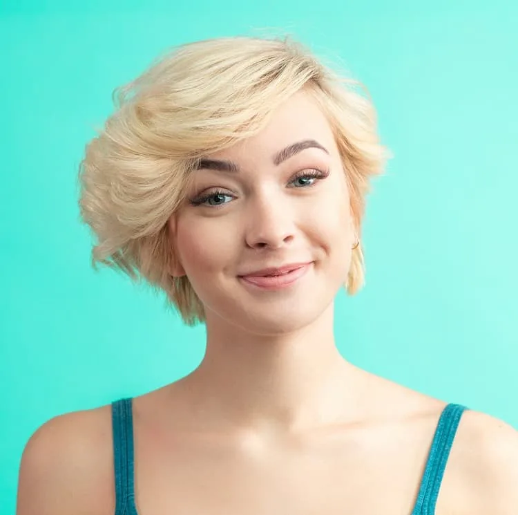 pixie hair for round face