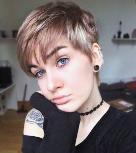 36 Exquisite Pixie Cuts To Try With Bangs – Hairstyle Camp