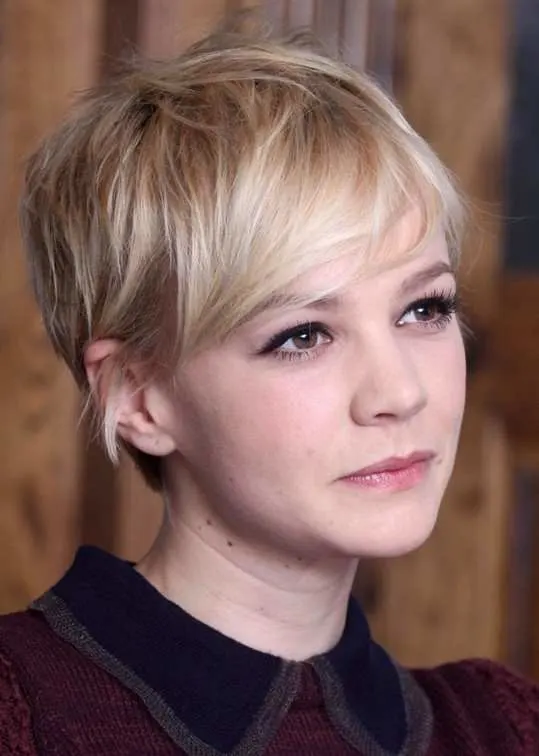 36 Exquisite Pixie Cuts To Try With Bangs – Hairstyle Camp