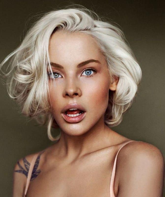 platinum blonde hair color for olive skin