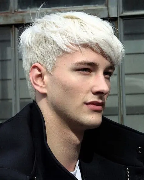 30 Cool Platinum Blonde Hairstyles for Men