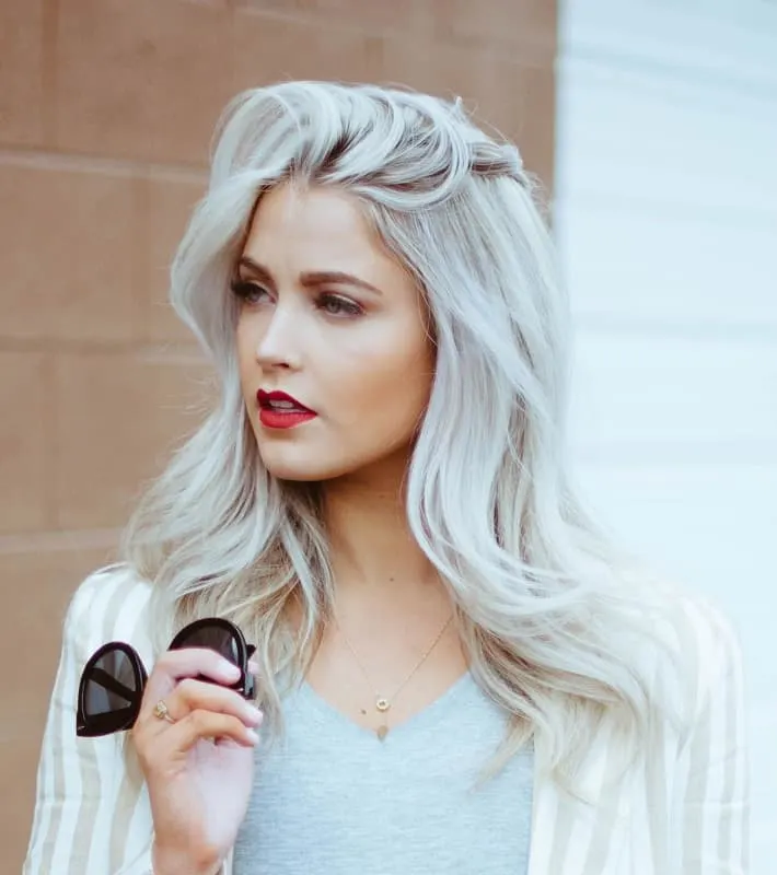 platinum silver blonde hair