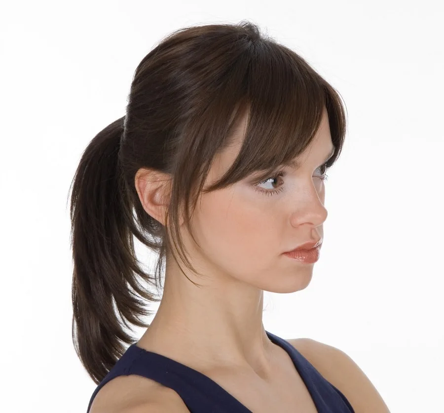 ponytail with bangs for round face